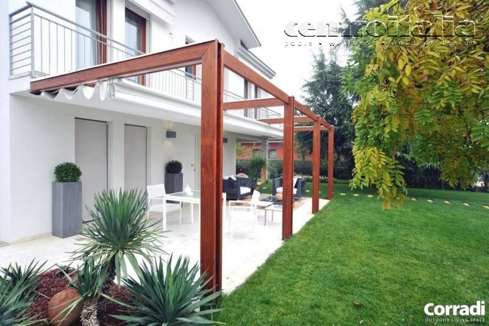 Pergole per giardino fissate ai muri esterni